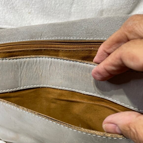 Patricia Nash Handcrafted Beige Tooled Leather Crossbody Bag Adjustable Strap - Picture 9 of 11